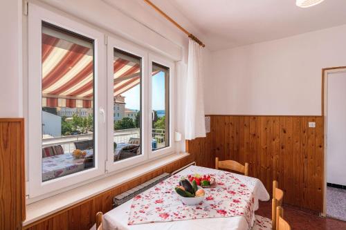 Lauschiges Apartment nur 300 Meter zum Sandstrand mit Meerblick und Parkplatz