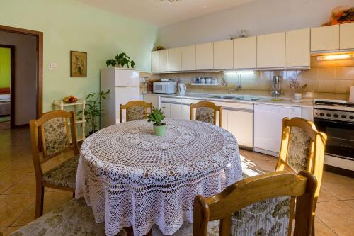 Haustierfreundliches Apartment mit großer Terrasse und grandiosen Blick auf das Meer