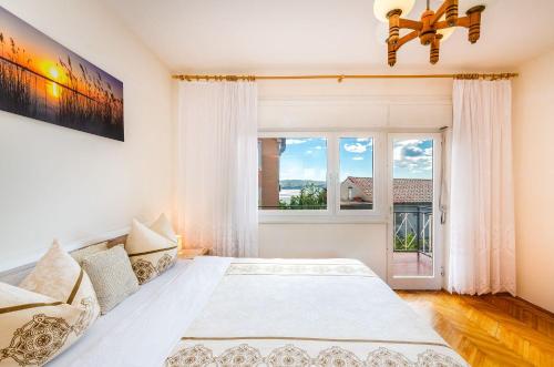 Vintage-Style Apartment nur 450 Meter zum Strand mit Meerblick - Hunde willkommen
