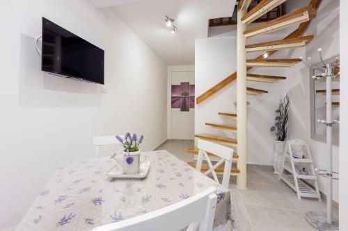 Zentrales Apartment nur 250 Meter zum Strand mit Privatparkplatz