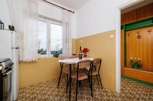 Hundefreundliches Apartment nur 450 Meter zum Strand mit traumhaften Meerblick