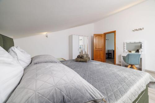 Helles Apartment mit atemberaubenden Meerblick bis zur Insel Krk