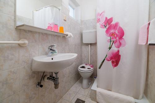 Charmantes Apartment nur 260 Meter zum Strand mit traumhafter Terrasse und Meerblick