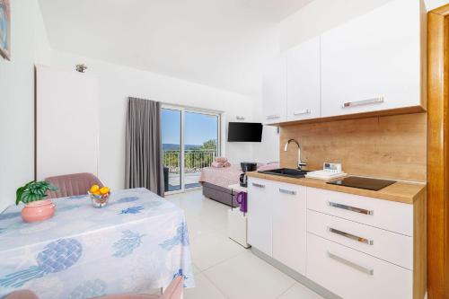 Romantisches Studio-Apartment mit traumhaften Meerblick