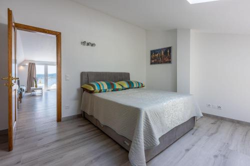 Malerisches Apartment mit grandiosem Meerblick, Grillbereich, Waschmaschine