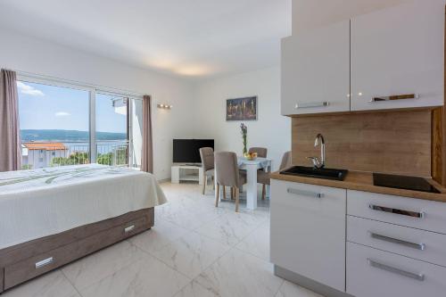 Romantisches Studio-Apartment mit atemberaubenden Meerblick