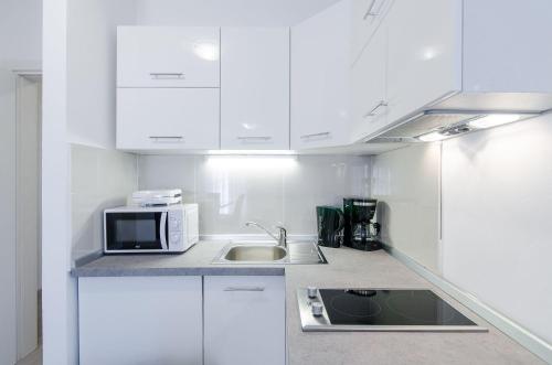 Modernes Apartment nur 430 Meter zum Sandstrand mit Privatparkplatz
