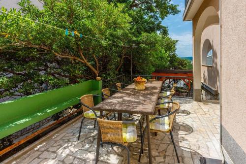 Hundefreundliches Apartment nur 230 Meter zum Strand mit 4 Klimaanlagen, Parkplatz, Meerblick