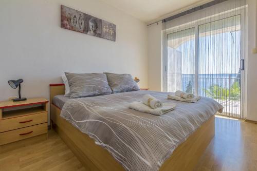 Traumhaftes Apartnent nur 80 Meter zum Strand mit Pool und Meerblick