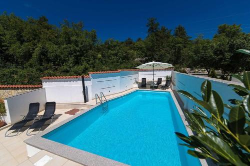 Idyllisches Apartment mit Pool, Tischtennis, Sommerküche, Privatparkplatz