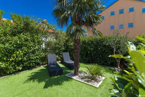 Idyllisches Apartment mit Pool, Tischtennis, Sommerküche, Privatparkplatz