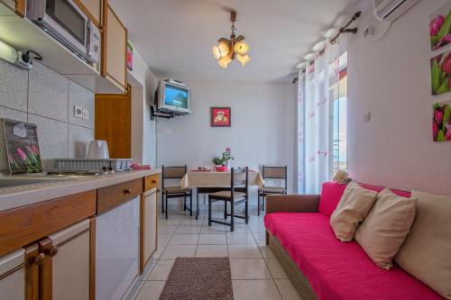 Komfortables Apartment nur 400 Meter zum Strand mit traumhaften Meerblick