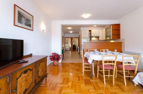 Cozy Apartment nur 500 Meter zum Strand mit Privatparkplatz, Klima, WiFi