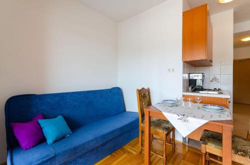 Romantisches Apartment nur 500 Meter zum Strand mit privatem Balkon
