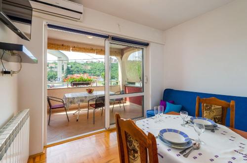 Romantisches Apartment nur 500 Meter zum Strand mit privatem Balkon