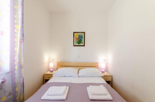 Liebevolles Apartment nur 500 Meter zum Strand mit Privatparkplatz, WiFi, Klima