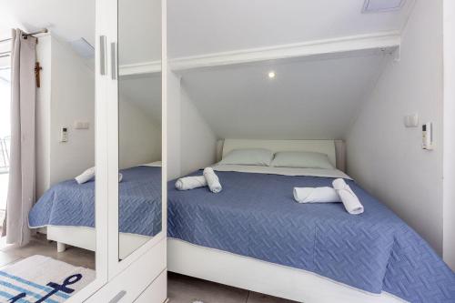 Modernes Studio-Apartment nur 100 Meter zum Strand mit traumhaften Meerblick