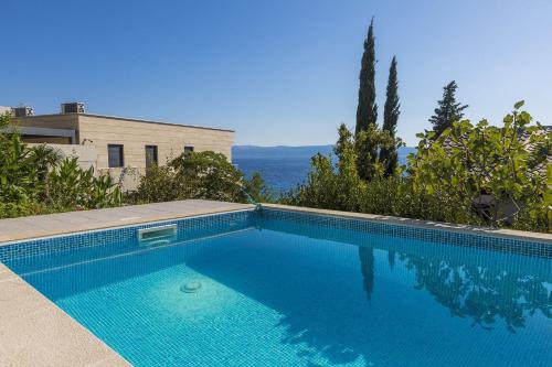 Faszinierendes Apartment nur 80 Meter zum Strand mit Meerblick, Pool, Parkplatz