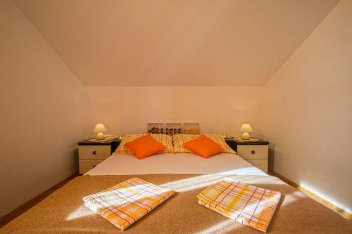 Malerische Dachgeschosswohnung mit atemberaubenden Meerblick, nur 400 Meter zum Strand