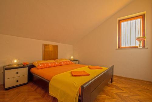 Malerische Dachgeschosswohnung mit atemberaubenden Meerblick, nur 400 Meter zum Strand