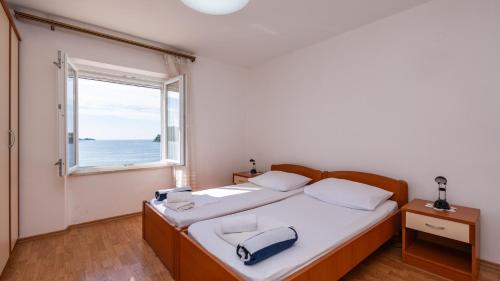 Beach house Lozica by Villas Guide