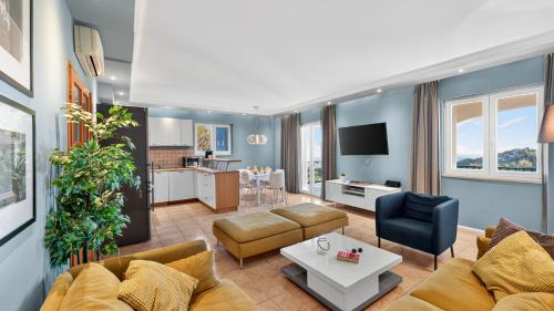 Villa Sunrise by Villas Guide