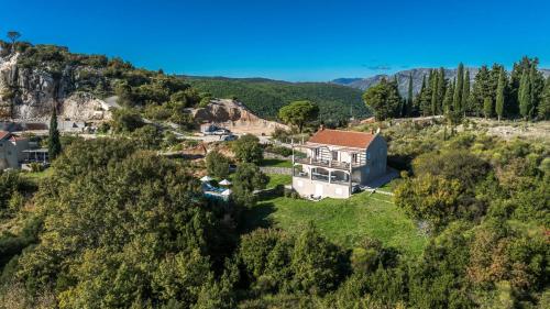 Villa Sunrise by Villas Guide