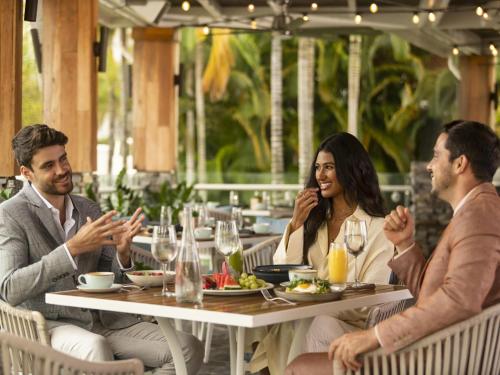 Gæster der bor på Fairmont El San Juan Hotel