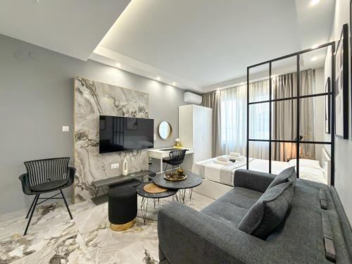 Luxury Downtown Apartment F1
