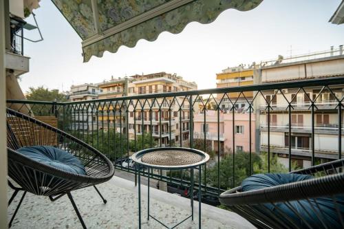 Central Nea Smyrni 2BR Apt-Near Transport by ΜΡS