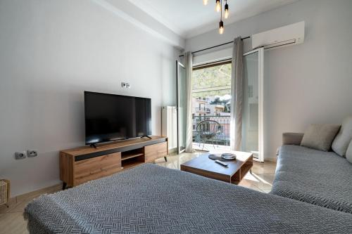 Central Nea Smyrni 2BR Apt-Near Transport by ΜΡS