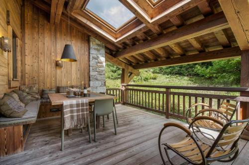 Luxury Chalet Sauna Cinema Mont Blanc Views in Megeve photo 2