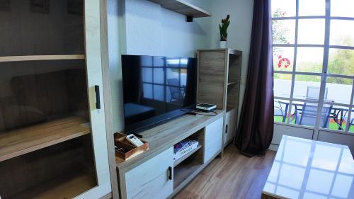 TV/trung tâm giải trí tại Apartalux Diamond Oasis