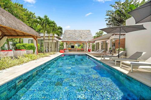 Villa Kyra - Luxe & XXL Pool at Grand-Baie