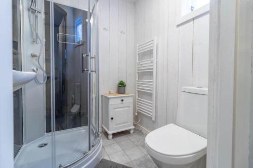 Koupelna v ubytování KRO886-Aseda-Tvinnesheda-3