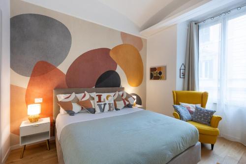 Vic House by Rental in Rome