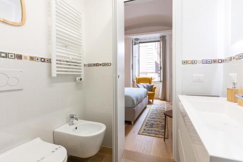 Vic House by Rental in Rome