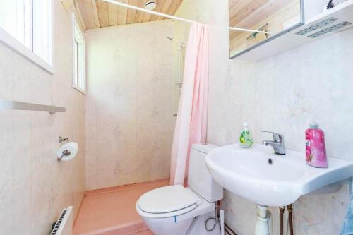 Et badeværelse på VGO880-Holsljunga-Hoegshult-3