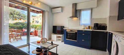 Beautiful bright and quiet 32 m apartment