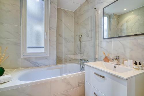 A5#Premium#ArcDeTriomphe#4Bedrooms#ChampsÉlysées