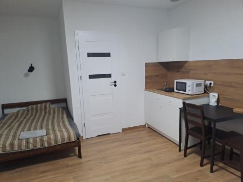 Nhà bếp/bếp nhỏ tại Kaim Hill Cracow Chillout Zone