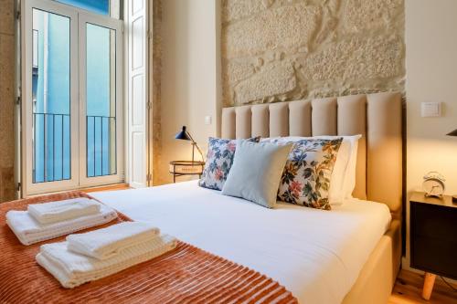 Luxury Style 8 with AC Downtown Porto near Metro