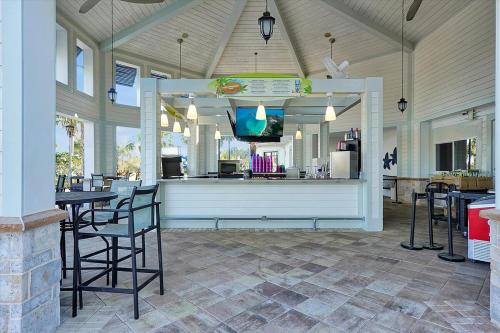Storey Lake 4 Bedroom Lakeview Private Pool near Disney Universal SeaWorld Free Resort Access photo 65
