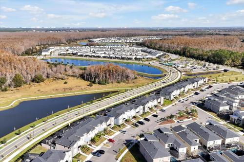 Storey Lake 4 Bedroom Lakeview Private Pool near Disney Universal SeaWorld Free Resort Access photo 55