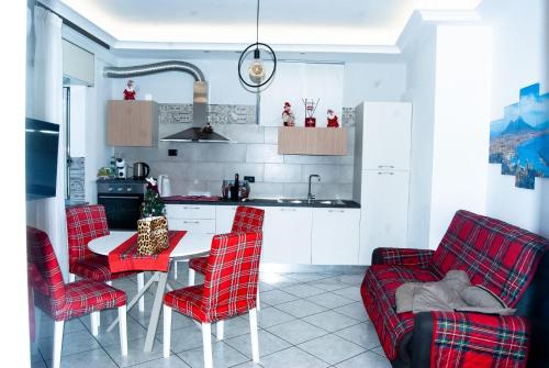 Nhà bếp/bếp nhỏ tại Day Dreams Home - Sorrento & Amalfi Coast