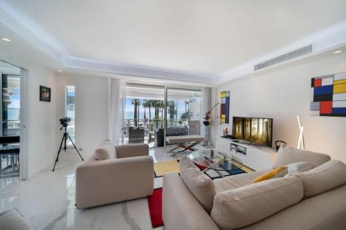 REF 1337 - Sea view apartment