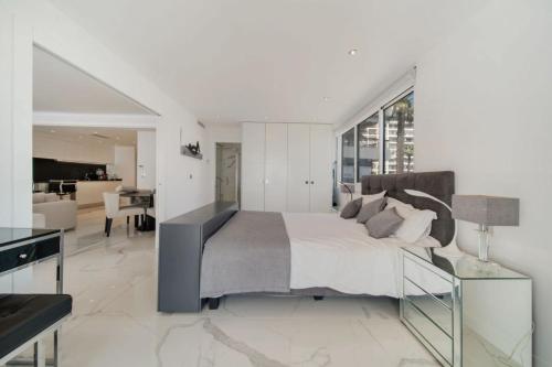 REF 1337 - Sea view apartment