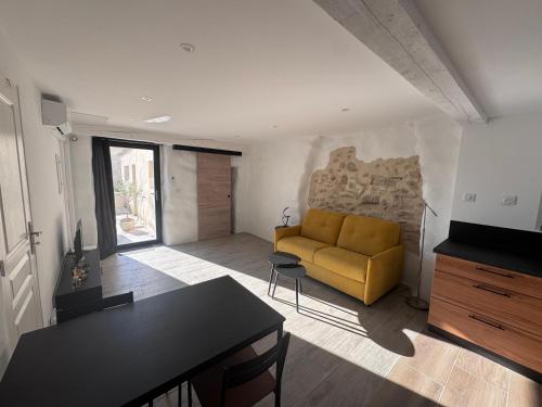 Billede fra billedgalleriet på Studio Rénové de Charme en Provence i Caumont-sur-Durance