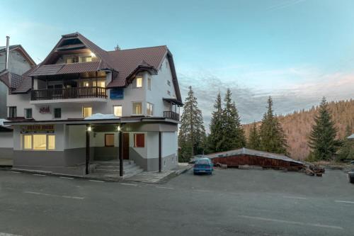 อาคารที่มีเกสต์เฮาส์