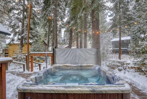 Serene 5BDR Near Beach and Forest Trails om vinteren